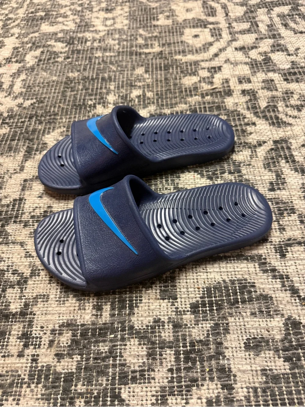 Nike comfortable slip